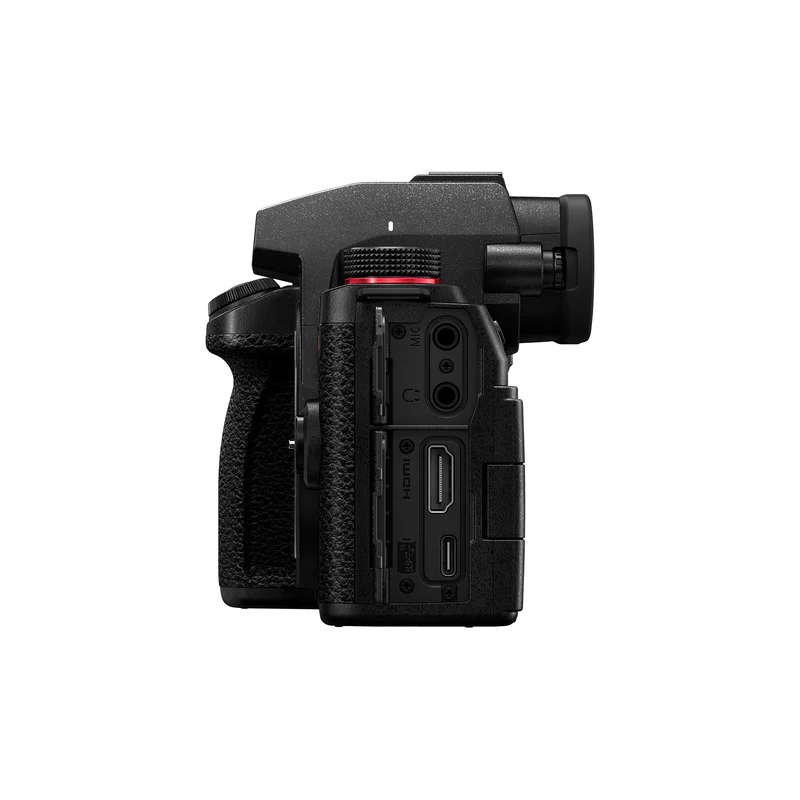 Panasonic Lumix GH6 power and connectivity